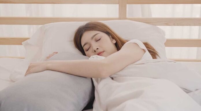 4 Bad Skin Habits That Are Holding You Back From Your Best Complexion