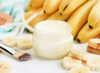 10 Banana Face Mask Recipes for Healing Damaged Skin