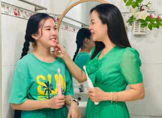 Building Smart Habits with Your Child: Vietnamese Families Impressed by the Results of this Oral Health Initiative