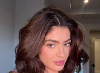 “Unlock the Secret to Luscious Locks: Go Beyond Shampoo and Conditioner”