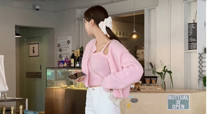 The Ultimate Guide to Mastering Bold Colors This Fall/Winter Season