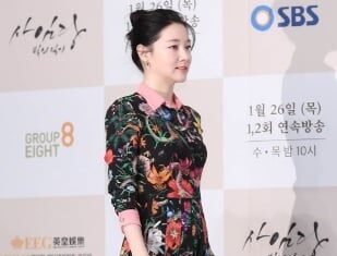 The Ultimate Guide: 4 Shoe Styles for the Fashion-Forward Woman Over 40