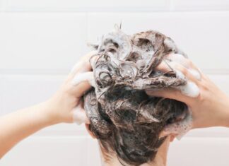 The Three Worst Times to Wash Your Hair: How to Avoid an Itchy, Flaky Scalp and Keep Your Locks Intact