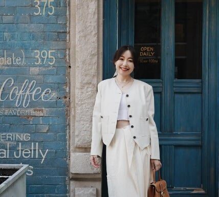 The Ultimate Guide to Styling: 4 Flat Shoe Styles to Instantly Elevate Your Look This Tet Holiday