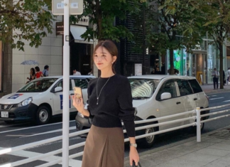 The Ultimate Guide to Refining Your Wardrobe: Elegance for the Mature Woman