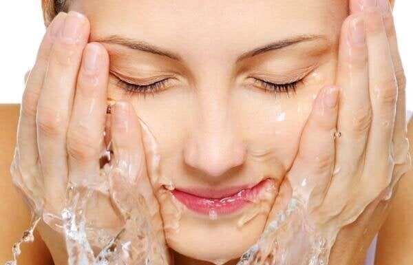 5 Morning Skin Care Mistakes You Might Be Making