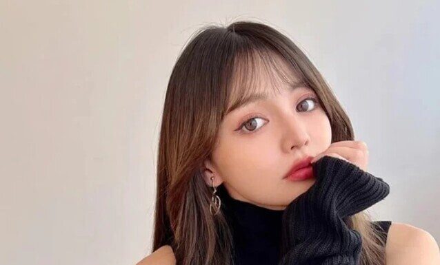 The Ultimate Guide to Mastering the Art of Layering: Emulate the Korean Fashion Aesthetic for a Cozy yet Chic Look