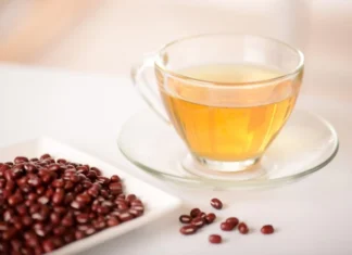 The Post-Holiday Swelling Solution: 2 Quick Fixes to Get Your Defined Jawline Back and Impress Your Colleagues