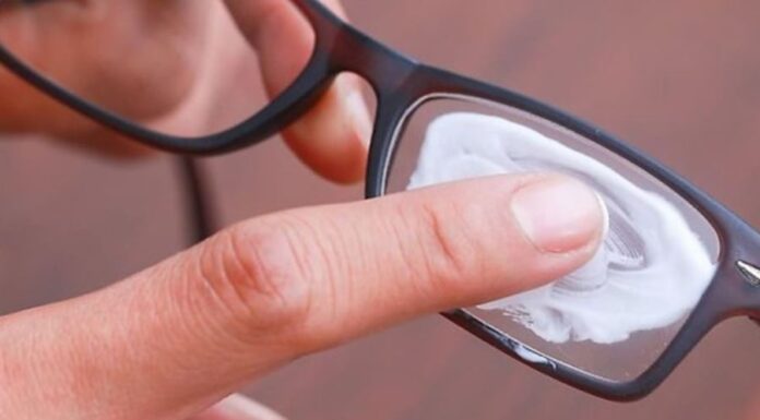 The Frustrating Fog: A Clear Solution for Steamy Spectacles.