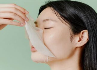 How Long Should You Keep a Face Mask On?