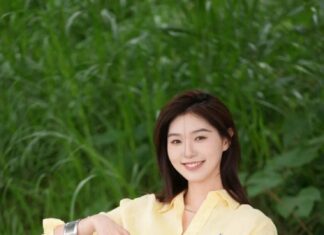 5 Color Mixing Tips for a Youthful and Stylish Look for Women Over 40