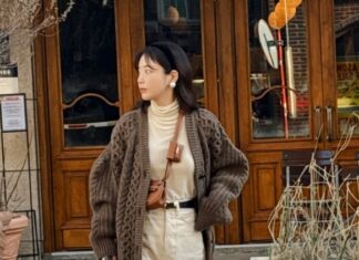 10 Timeless Style Tips for Women Over 40: Mastering the Art of Neutral Dressing