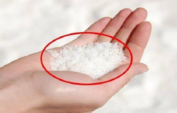 The Magic of Storing Salt in Your Fridge: A Time-Saving Hack with Amazing Benefits
