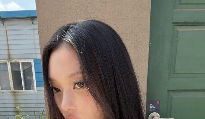 Avoid These 3 Hairstyles if You Have a Round or Square Face Shape