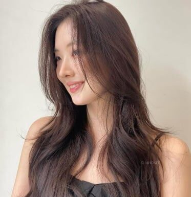 4 Hair Coloring Techniques to Achieve a Youthful and Radiant Look