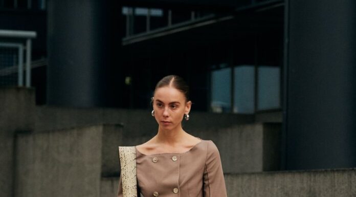 The Ultimate Guide to Lazy-Day Styling: Easy Outfit Ideas for the Time-Crunched Girl