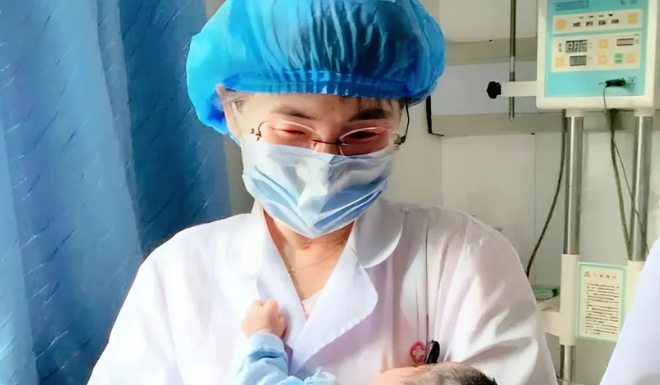 The Miracle Baby: A Boy Turns into a Girl in 7 Hours – A Family’s Confusion Unraveled by DNA Testing