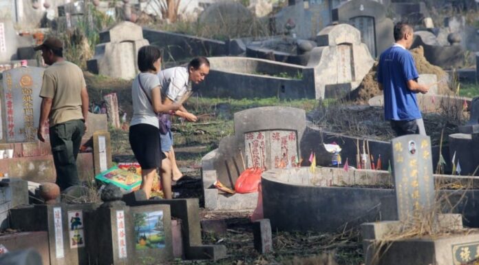 The Ancestors’ Warning: What Are the Four Fruits That Bring Doom When Offered During Thanh Minh Festival?