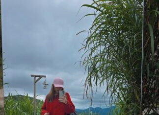 The Ultimate Guide to Travel Fashion: Channel Your Inner Youth and Sophistication à la Thanh Hằng