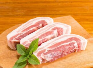 The Ultimate Guide to Making Mouth-Watering Five-Spice Pork Belly: A Tasty and Non-Greasy Feast