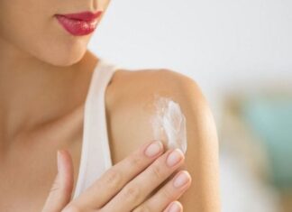 4 Skin-Brightening Strategies for a Glowing, Youthful Complexion this Holiday Season