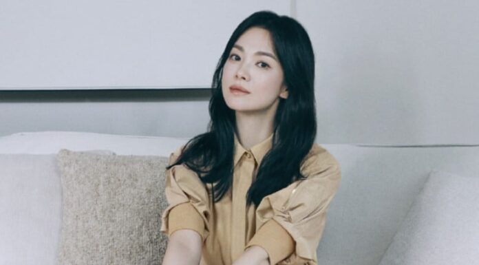 3 Outfits That Can Make Women Over 40 Look Less Sophisticated and Charming