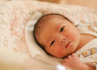 3 Surprising Signs Your Baby is a Genius in Disguise