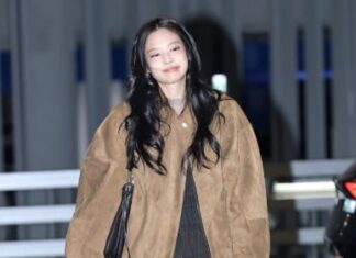 The Ultimate Guide to Airport Chic: Unveiling the Most Coveted Handbags Adored by Korean Celebrities