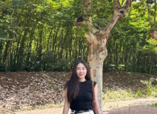 “Stumps for Feet? How to Look Slim and Chic with the ‘4-4’ Formula”