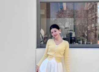 The Ultimate Guide to Ageless Style: 5 Color Combinations to Make Women Over 40 Look Youthful