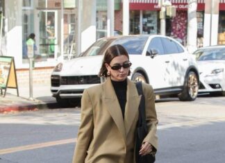 6 Outfits to Instantly Elevate Your Boring Leggings in 2025