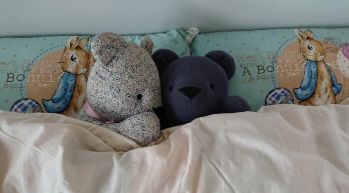 The Ultimate Guide to a Peaceful Slumber: 5 Items to Avoid Keeping by Your Bedside