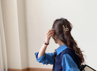 “The Brunette’s Guide to Flawless Fashion: Elevating Your Style to Enhance Your Complexion and Defy Age”