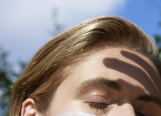 7 Tips to Choose the Right Sunscreen for Your Skin