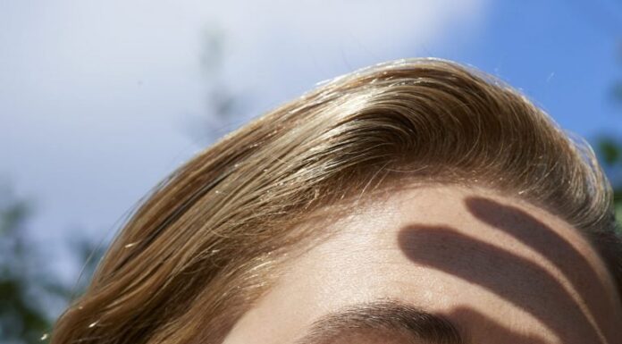 7 Tips to Choose the Right Sunscreen for Your Skin