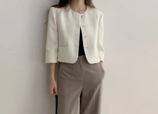 The Ultimate Guide: 10 Ways to Style Neutral Trousers for a Chic Everyday Look