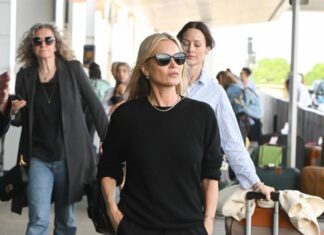 The Ageless Style Icon: Mastering Youthful Chic at 50 and Beyond