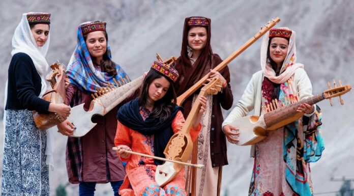 Centenarians’ Secrets: 4 Simple Habits for a Long and Healthy Life