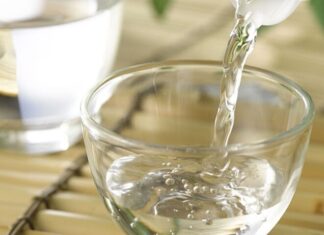 The Smart Way to a Better Night’s Sleep: Uncover the Secret Power of Vinegar.