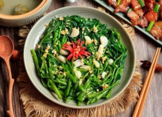 The Wonder Veggie: Unlocking the Power of Water Spinach to Lower Blood Sugar and Captivate Japanese Palates