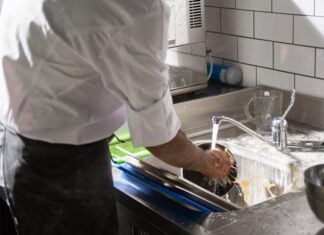 Why You Should Never Wash an Oily Pan with Hot Water