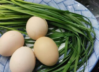 The Perfect Way to Make Scallion Egg Stir-Fry