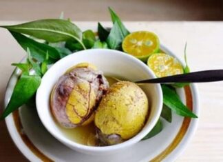 “6 Groups Who Should Steer Clear of Balut: A Delicious Delicacy With Potential Health Risks”