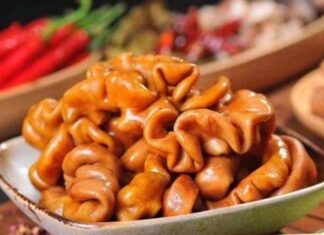 5 Body Parts of a Pig That Are Unhealthy to Consume, According to Doctors: Large Intestine Comes Last