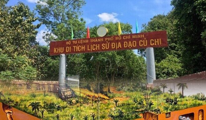 Explore the Hidden Underground: A Historical Adventure at Cu Chi Tunnels
