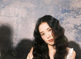 4 Groovy Curly Hippie Hairstyles to Refresh Your Look