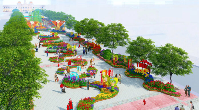 The Golden Snakes: A Stunning Display at the Nguyen Hue Flower Street for Tet 2025