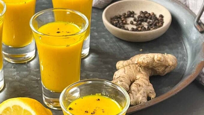 The Morning Drink to Boost Collagen and Prevent Festive Fat Accumulation