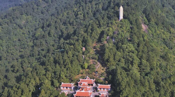 The Great Spiritual Migration: A Journey to the Renowned Hanoi Pilgrimage Site.