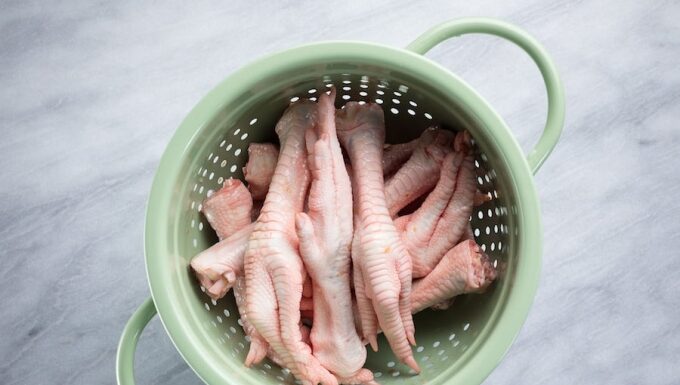 A Collagen-Rich Stew, the Secret to Singer Toc Tien’s Youthful Glow.